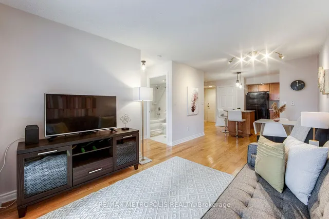 Additional property image - 270 Wellington St Unit 1002