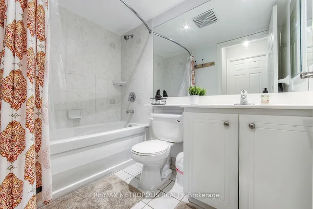 Additional property image - 270 Wellington St Unit 1002