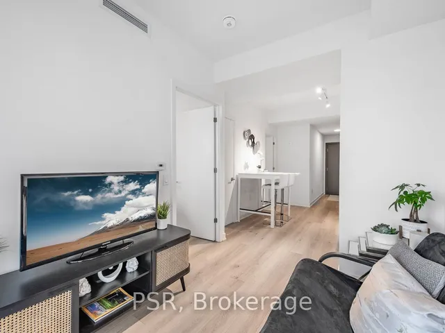 Additional property image - 9 Tecumseth St Unit 813