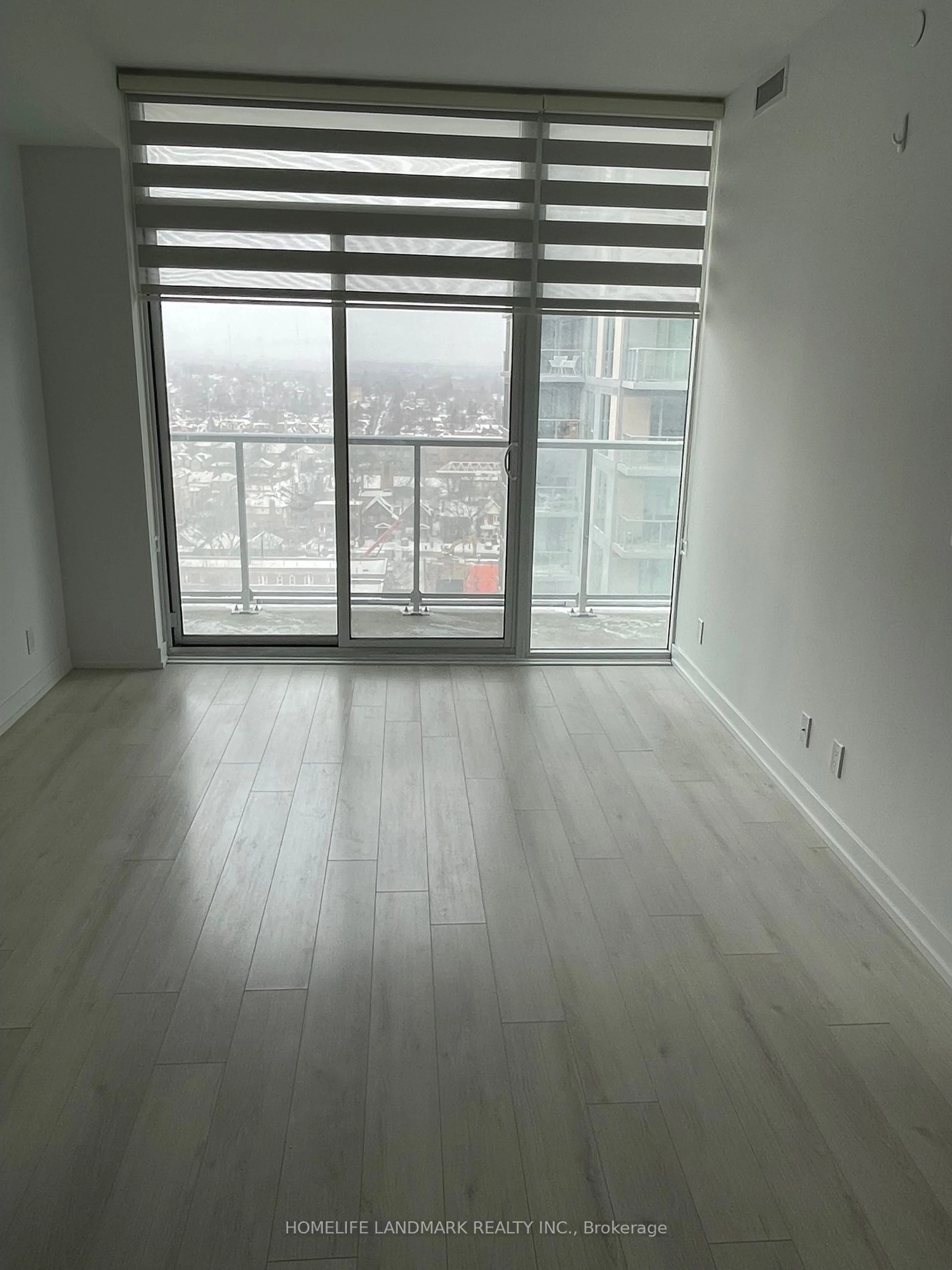 A pic of a room for 33 Helendale Ave #1313, Toronto Ontario M4R 0A4