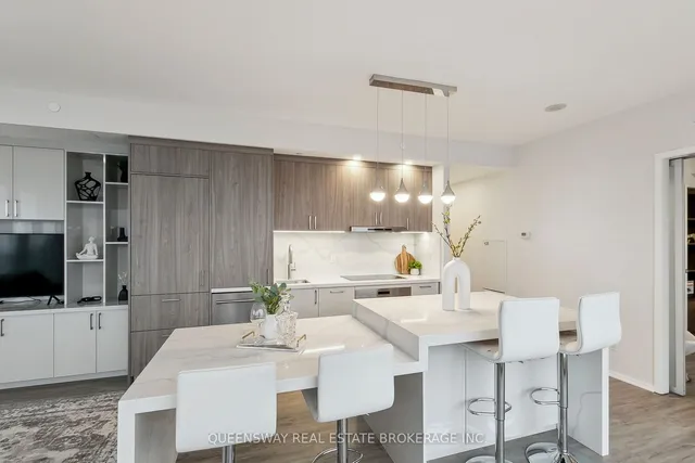 Additional property image - 1 Bloor St Unit 6706