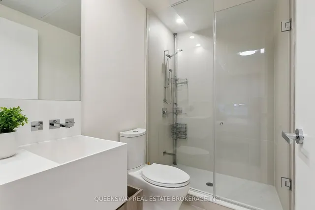 Additional property image - 1 Bloor St Unit 6706