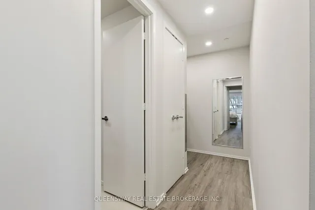 Additional property image - 1 Bloor St Unit 6706