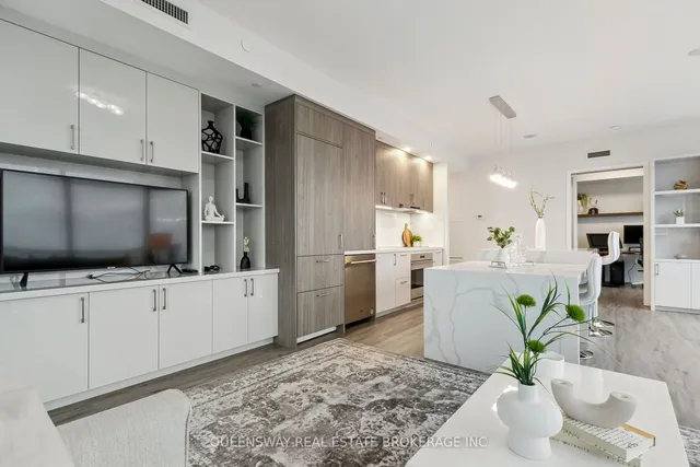 Additional property image - 1 Bloor St Unit 6706