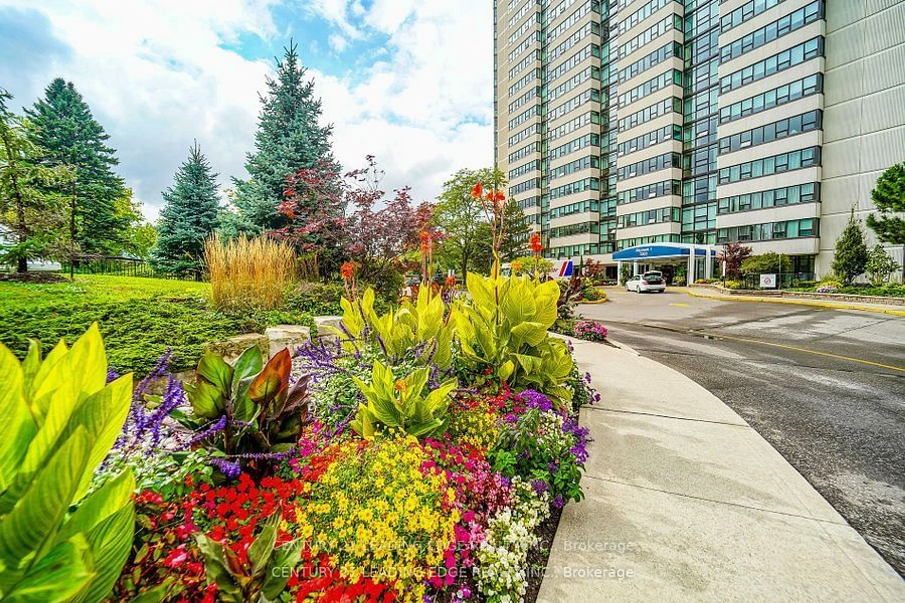 Patio, street for 3303 Don Mills Rd #1603, Toronto Ontario M2J 4T6