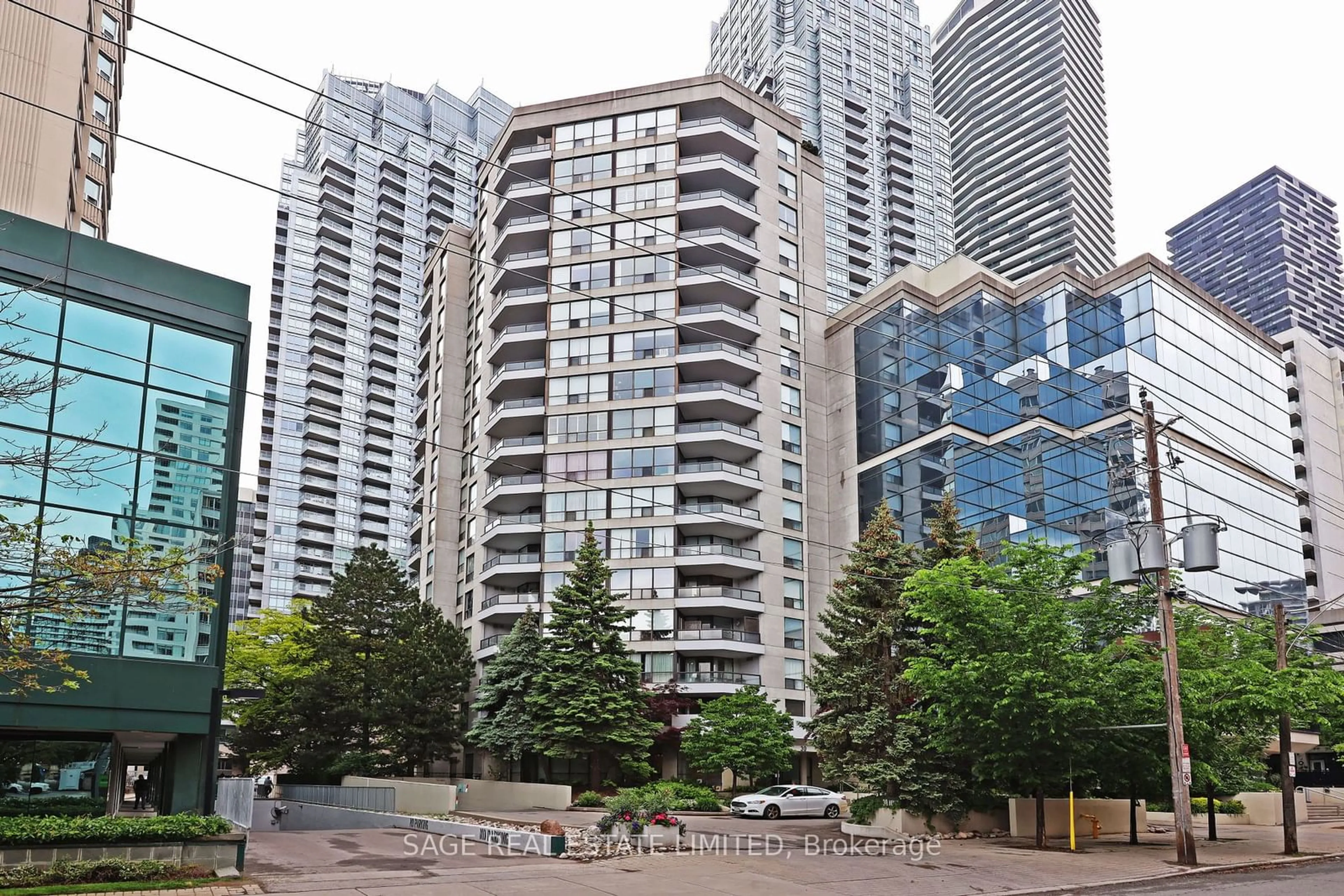 Patio, city buildings view from balcony for 30 Holly St #1002, Toronto Ontario M4S 3C2