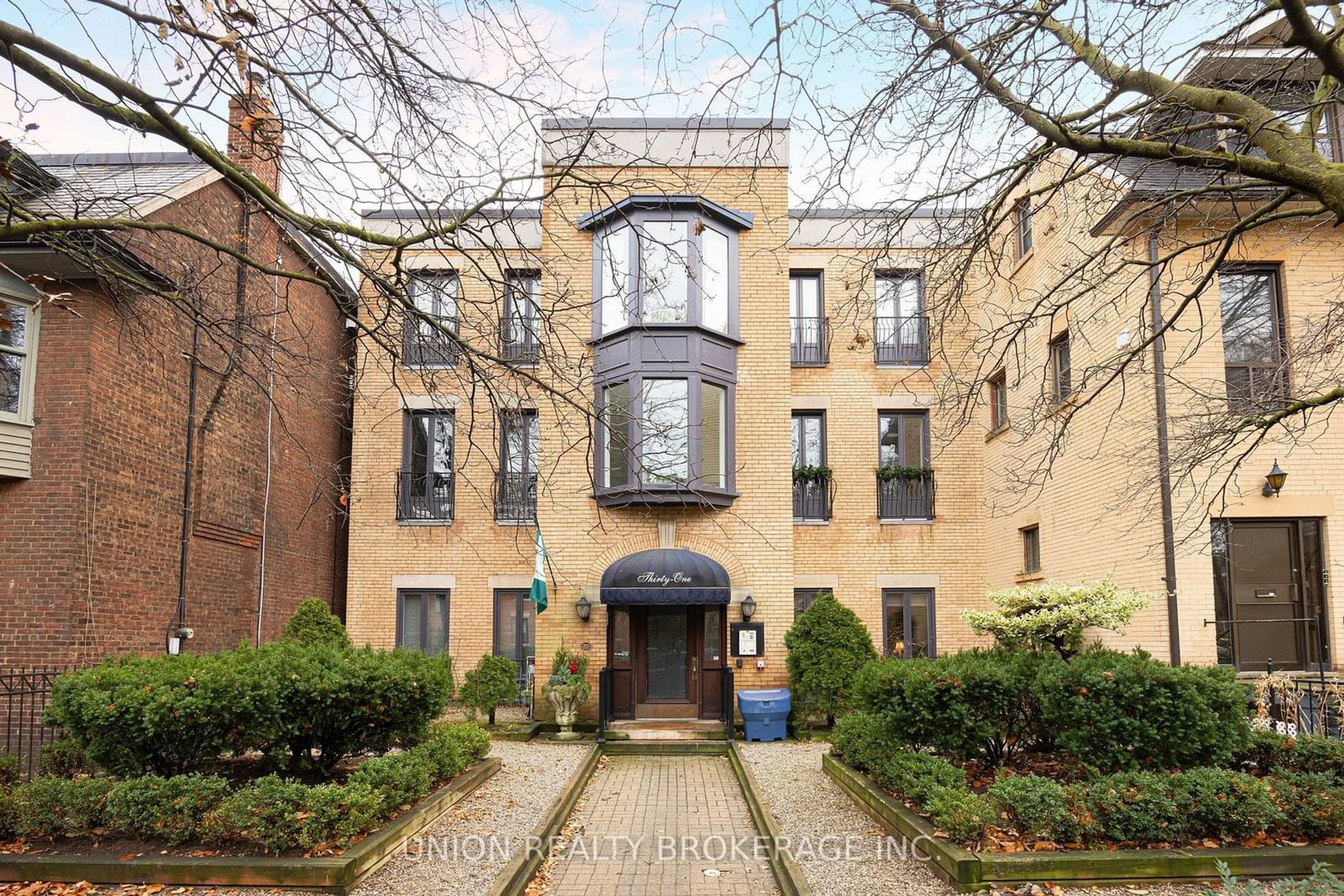 Indoor foyer for 31 Winchester St #202C, Toronto Ontario M4X 1A6