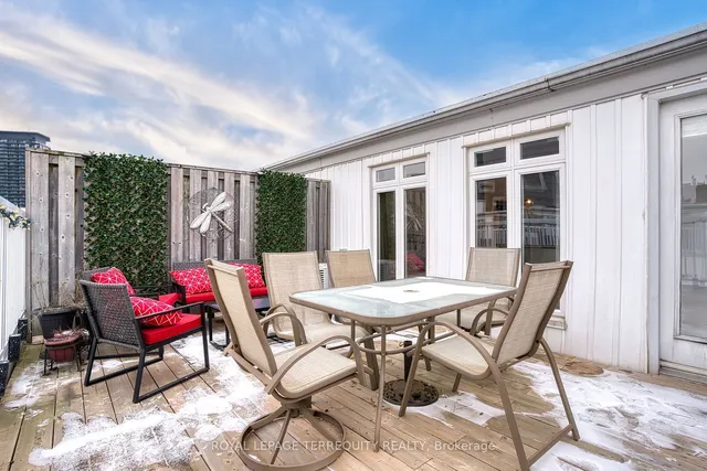 Additional property image - 12 Sudbury St Unit 2018