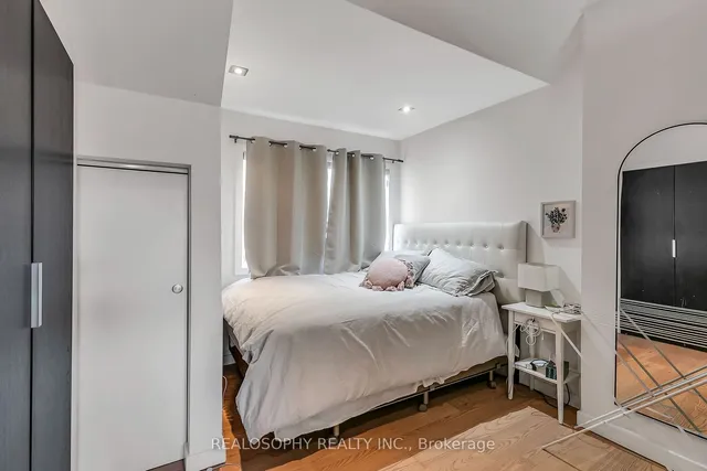 Additional property image - 626 Huron St