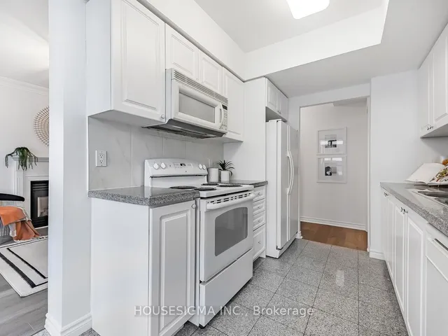 Additional property image - 388 Bloor St Unit 2001