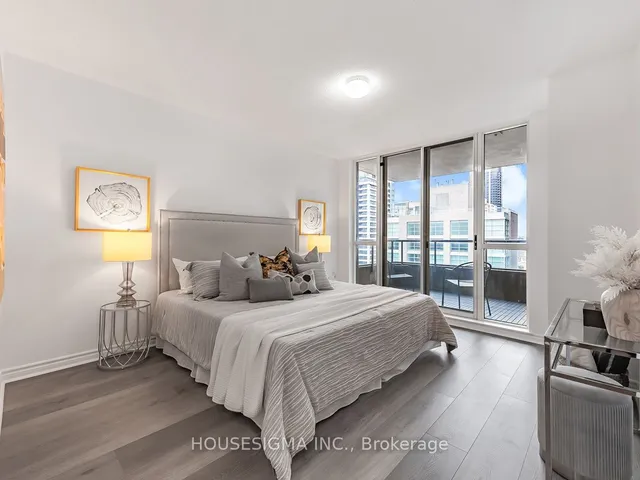 Additional property image - 388 Bloor St Unit 2001