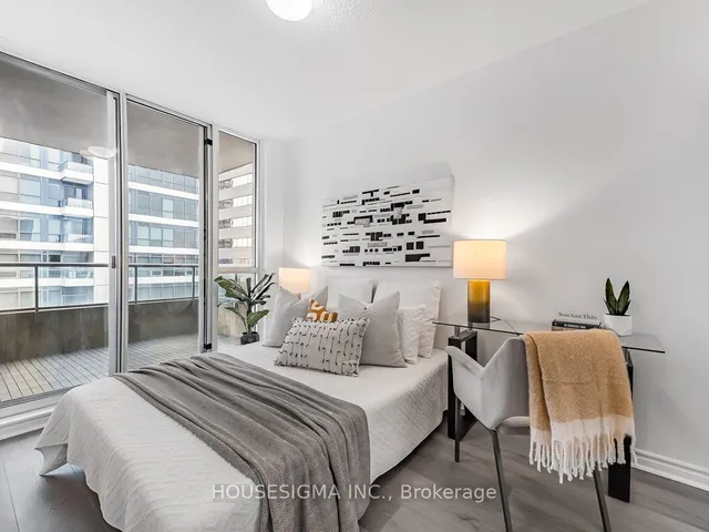 Additional property image - 388 Bloor St Unit 2001