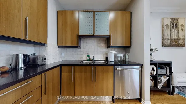 Additional property image - 11 Everson Dr Unit 303