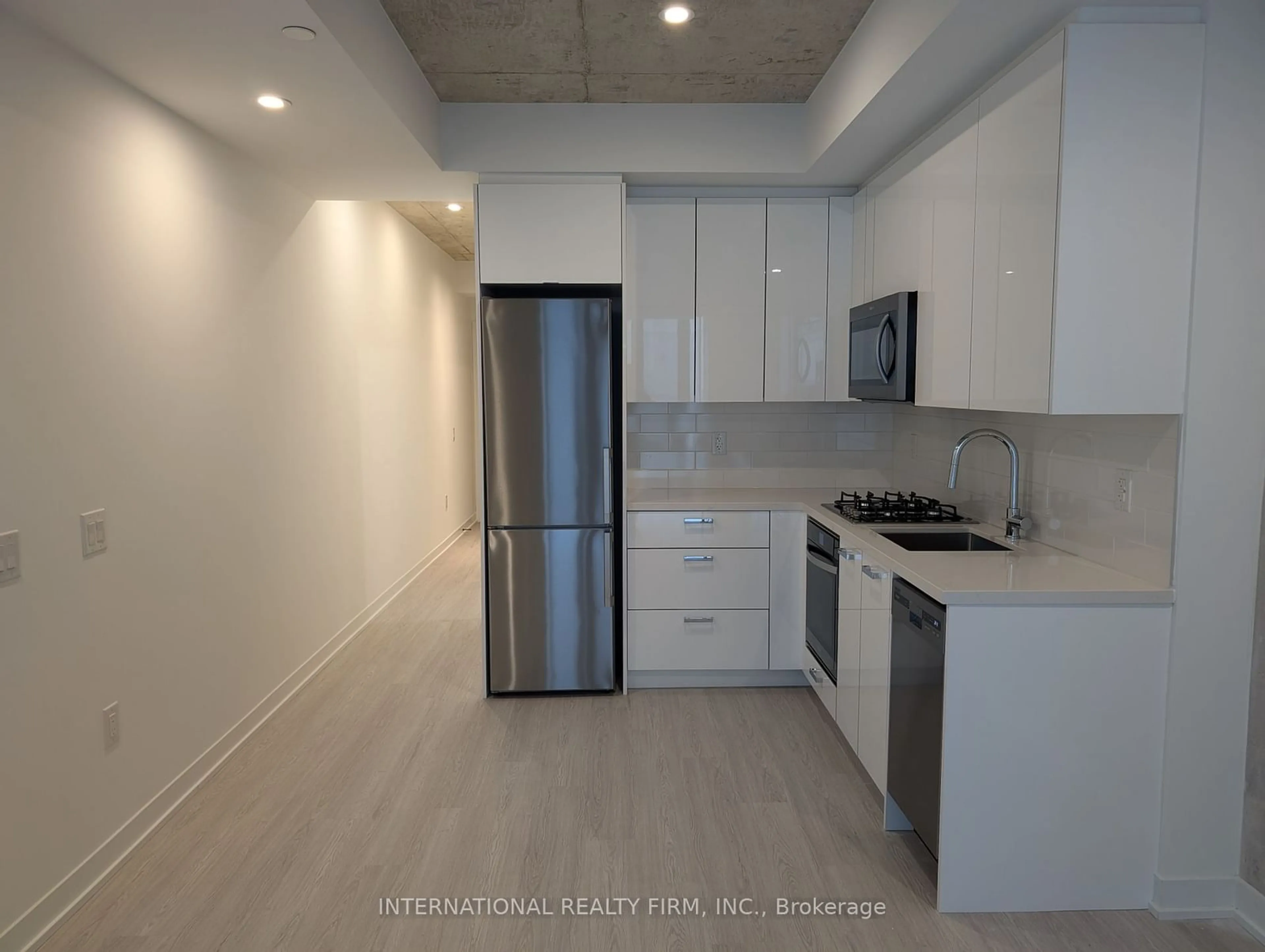 Standard kitchen, unknown for 195 mccaul St #313, Toronto Ontario M5T 1W6