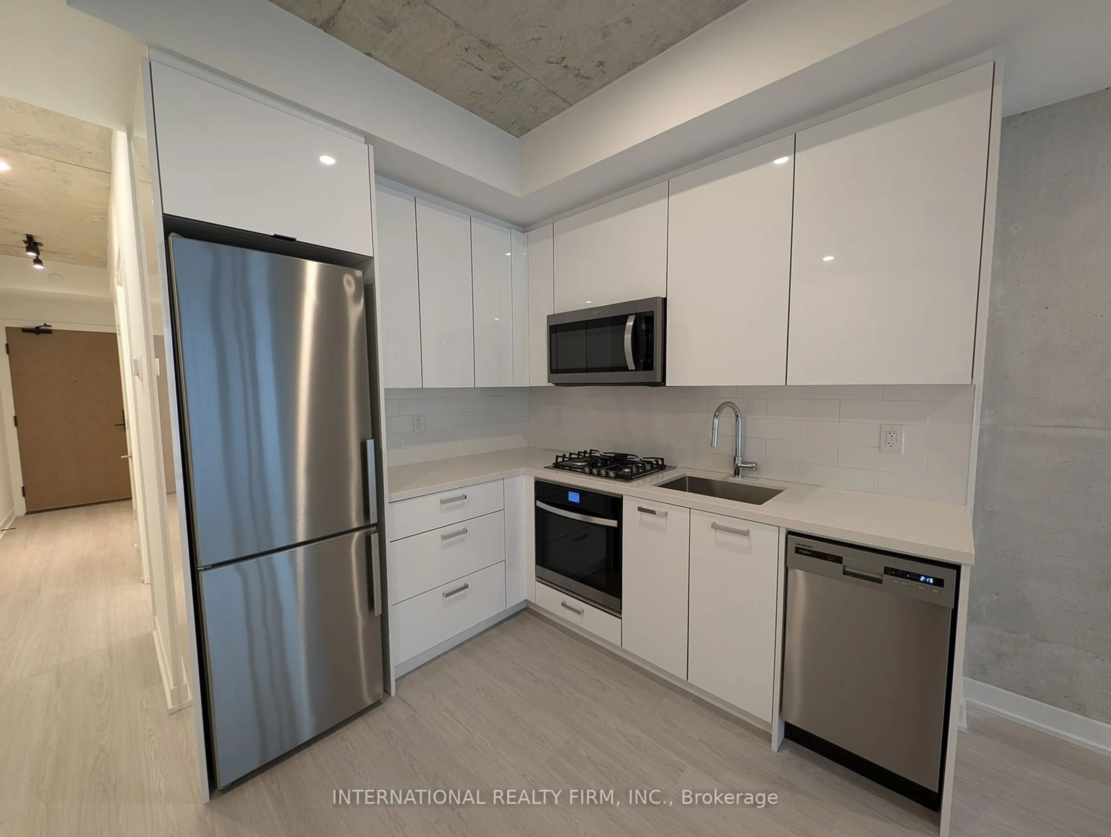 Standard kitchen, unknown for 195 mccaul St #313, Toronto Ontario M5T 1W6