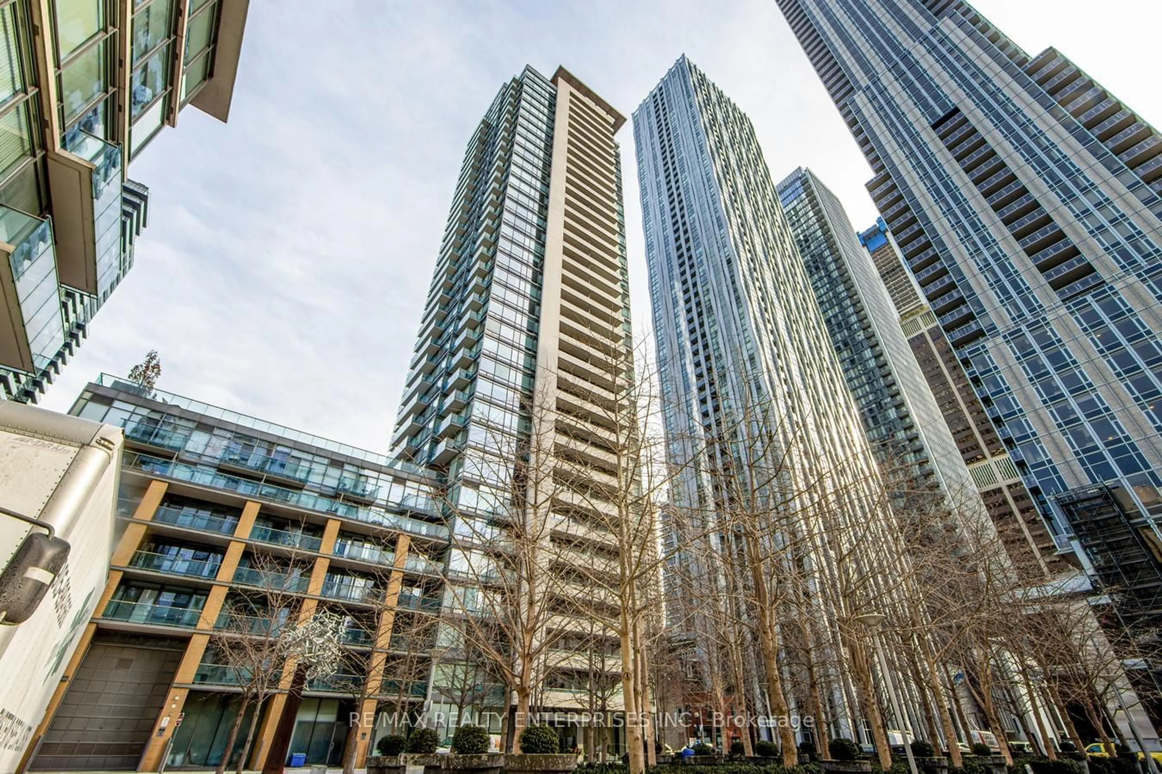 Unknown for 18 Yorkville Ave #315, Toronto Ontario M4W 3Y8