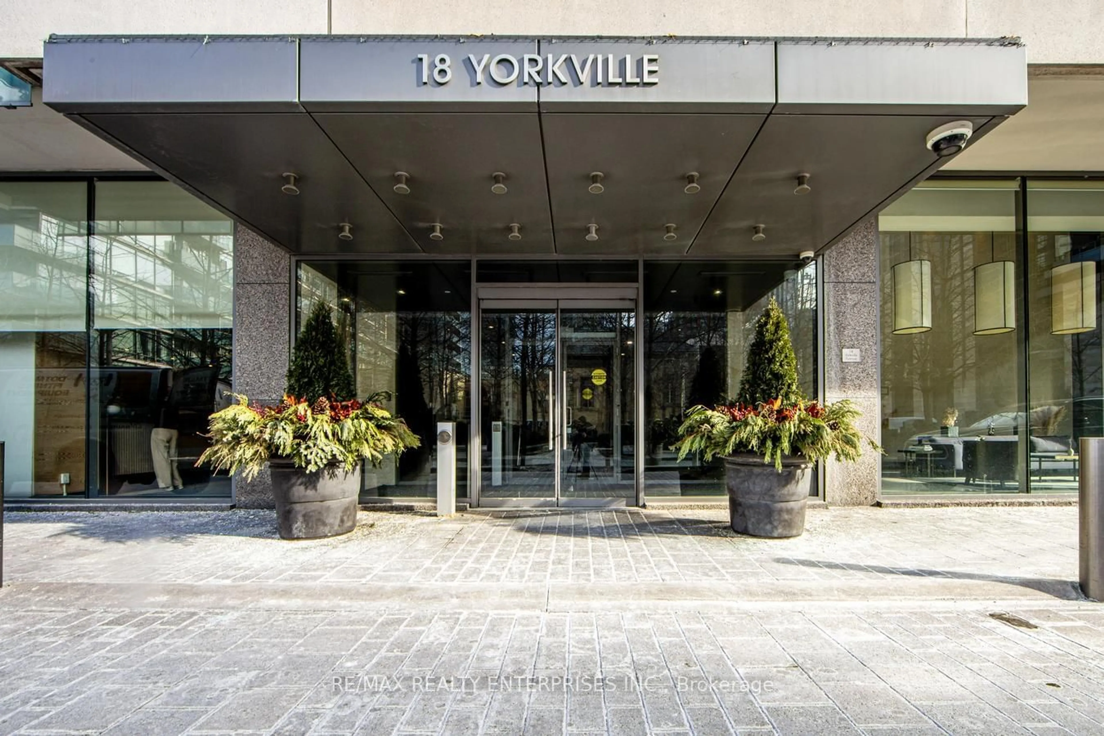 Lobby for 18 Yorkville Ave #315, Toronto Ontario M4W 3Y8