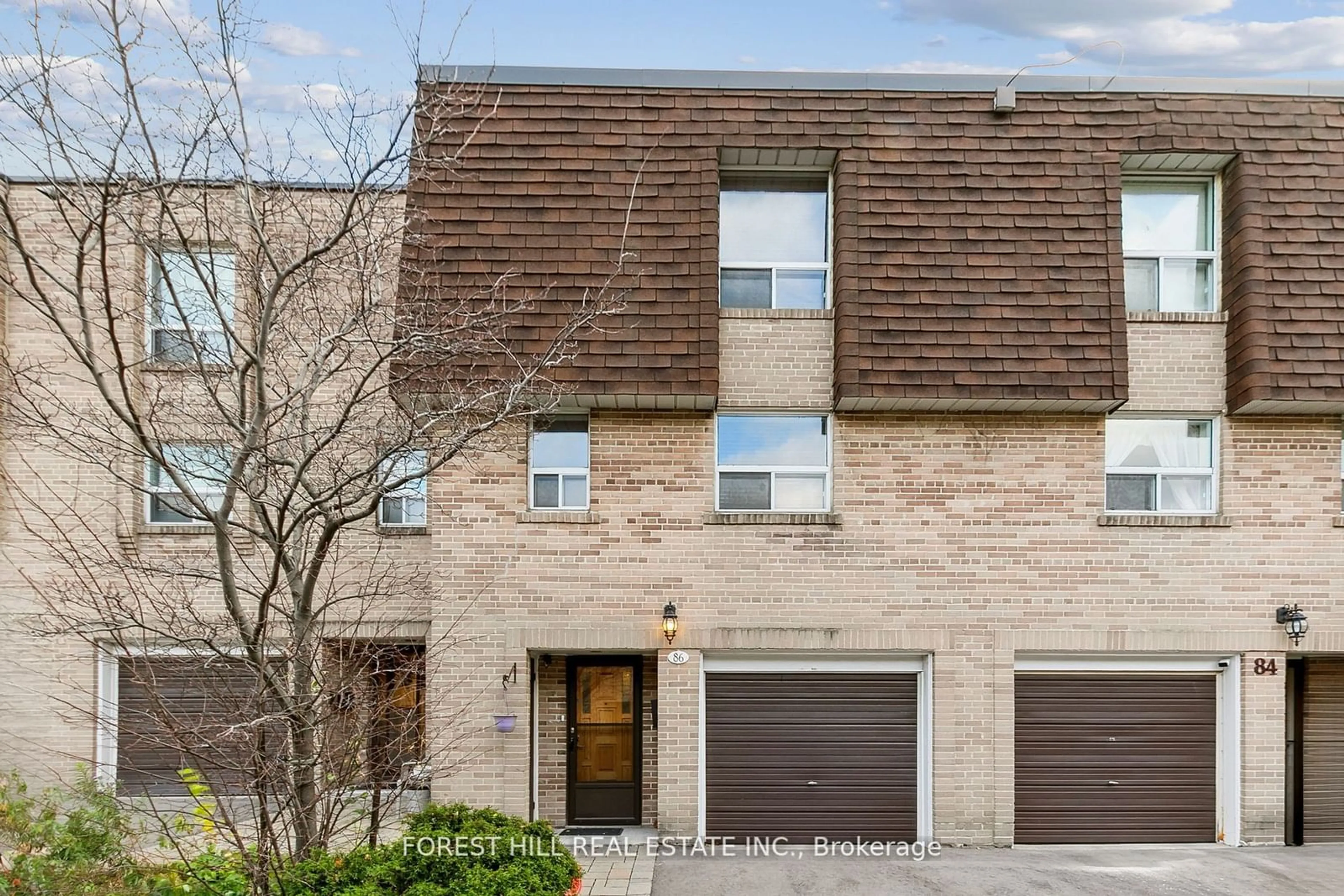 Home with brick exterior material, street for 86 Village Greenway, Toronto Ontario M2J 1K8