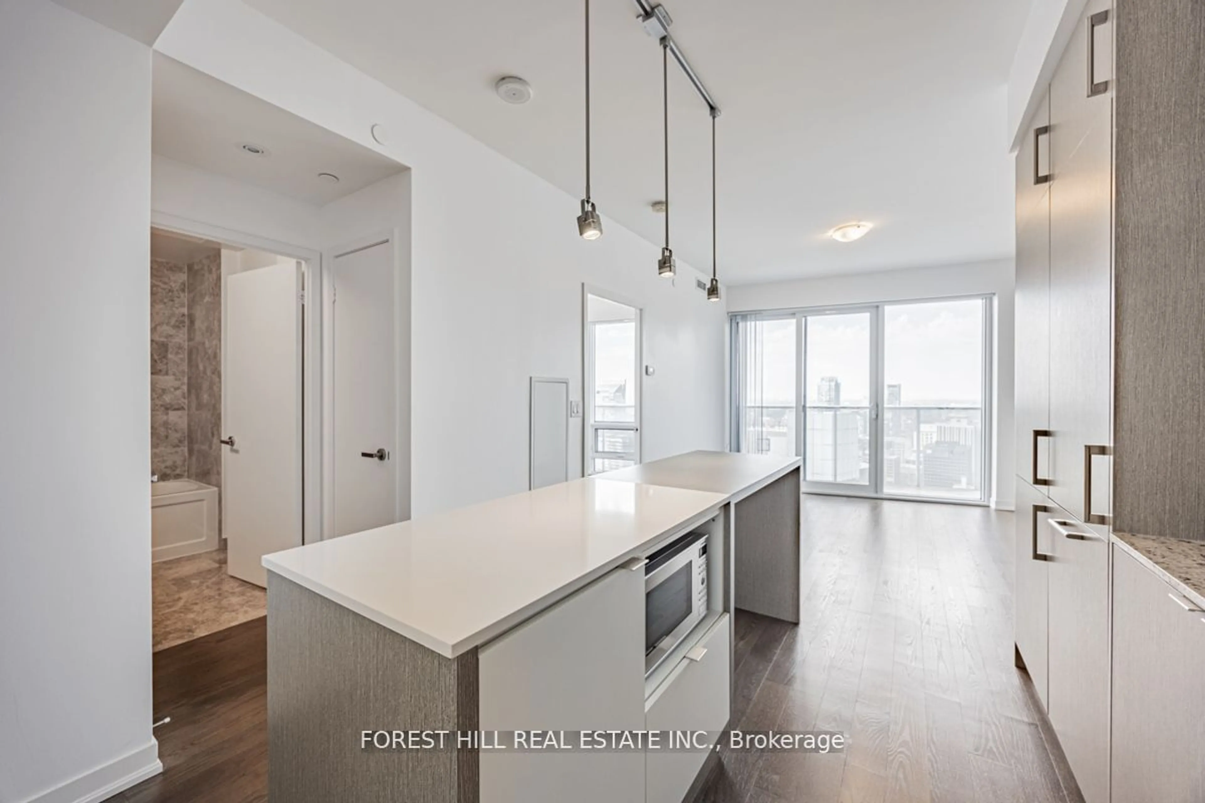 Open concept kitchen, unknown for 100 Harbour St #6403, Toronto Ontario M5J 0B5