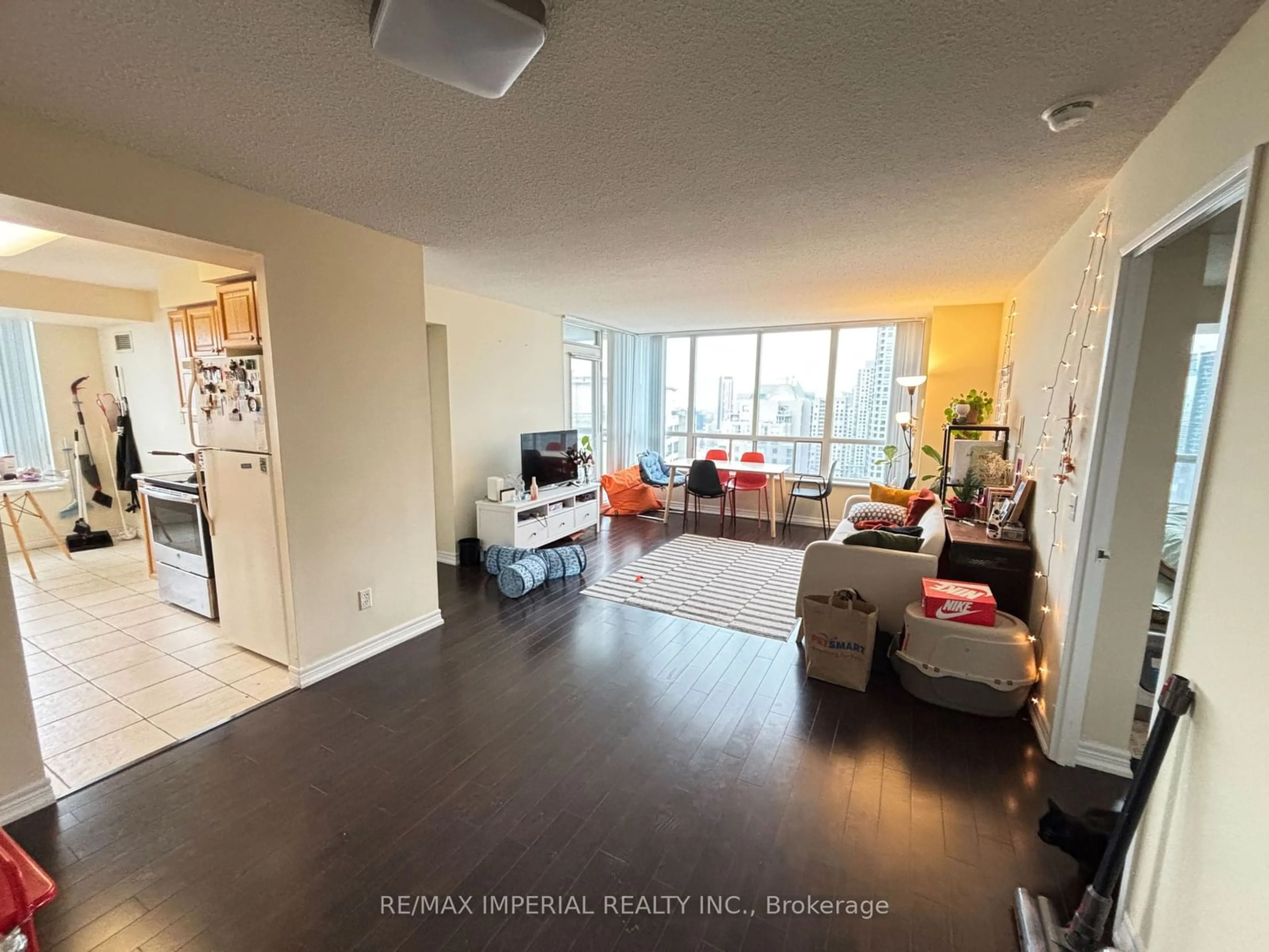 A pic of a room for 18 Parkview Ave #2506, Toronto Ontario M2N 7H7