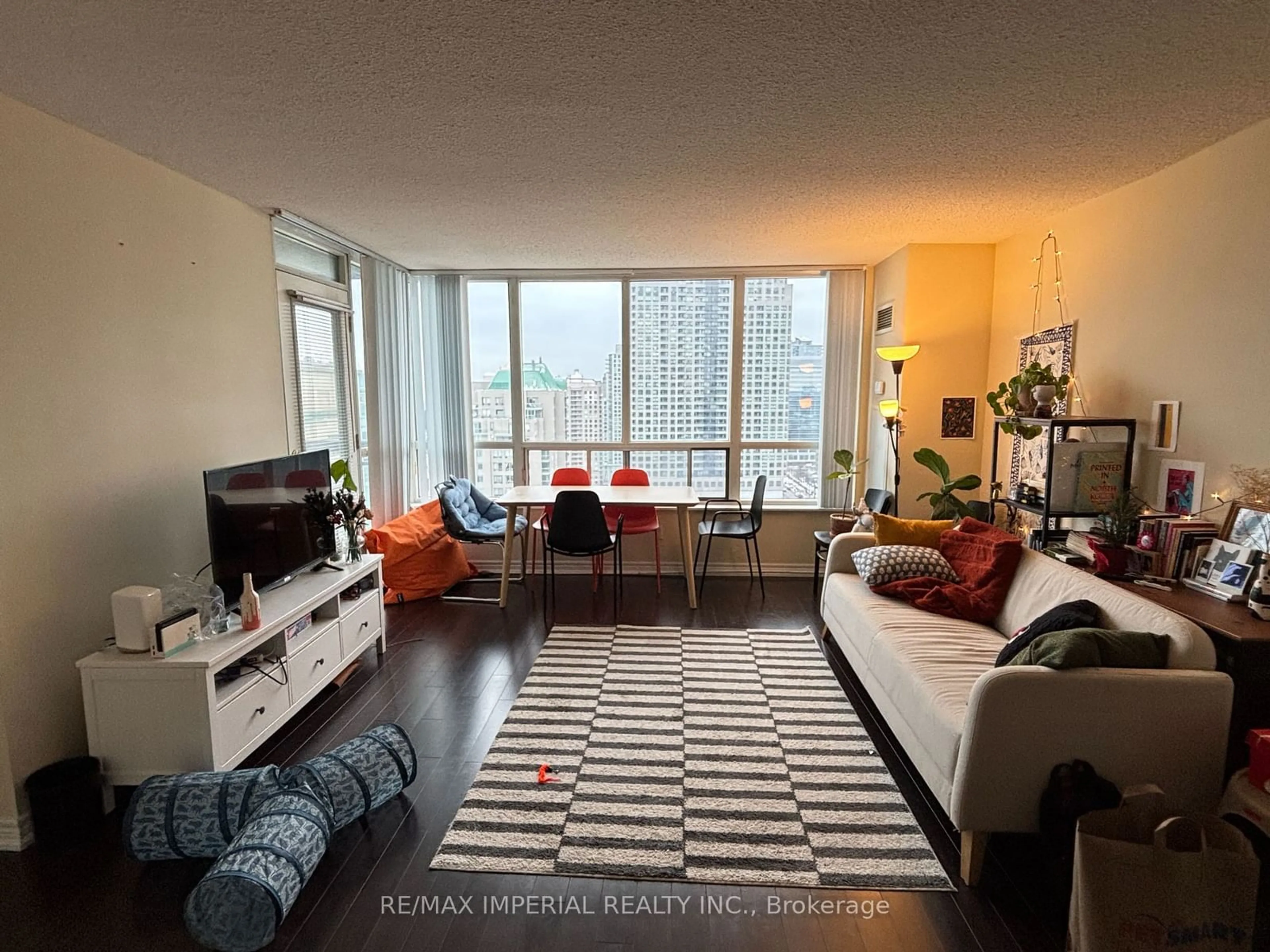 Living room with furniture, unknown for 18 Parkview Ave #2506, Toronto Ontario M2N 7H7