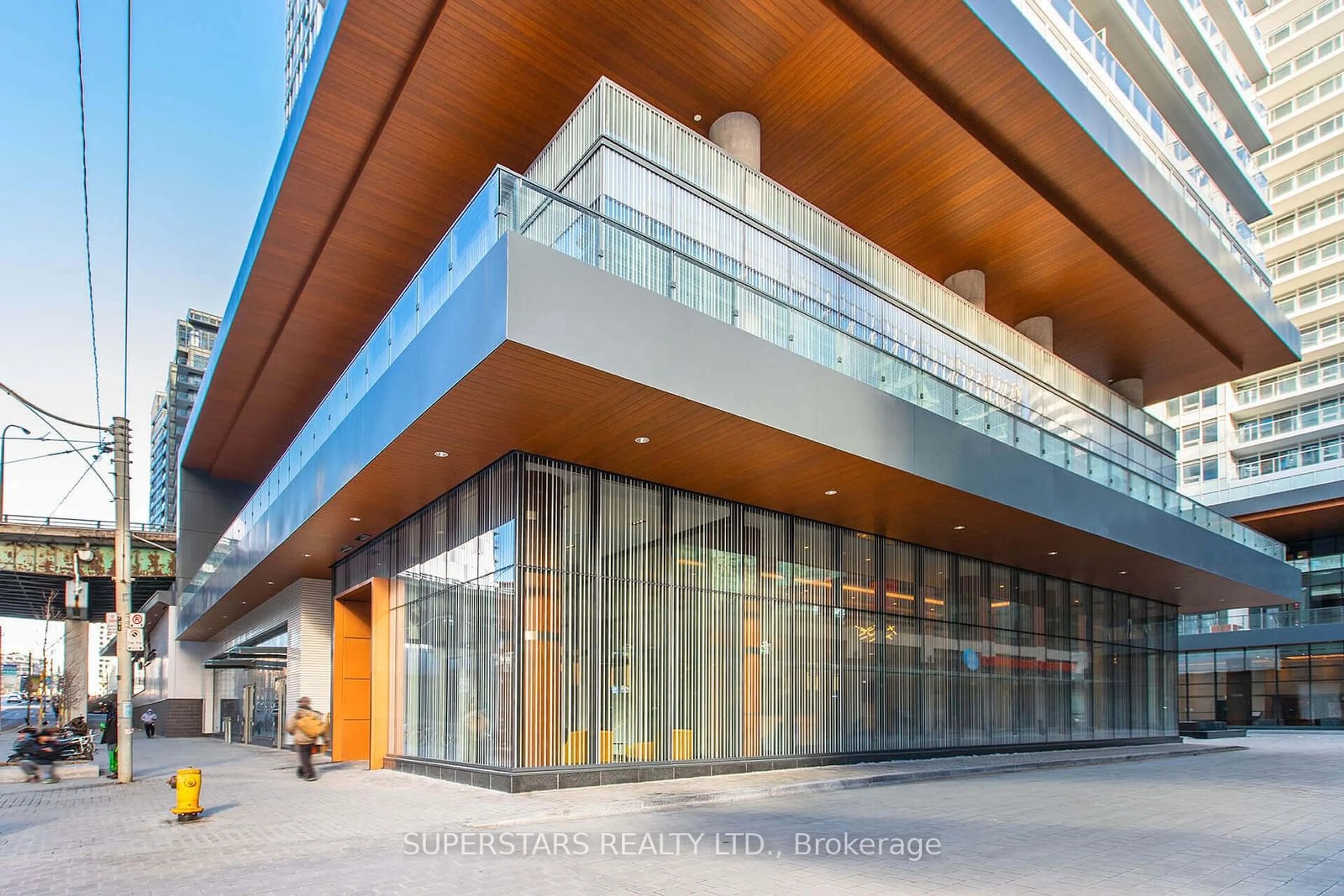 Indoor foyer for 17 Bathurst St #3516A, Toronto Ontario M5V 0N1