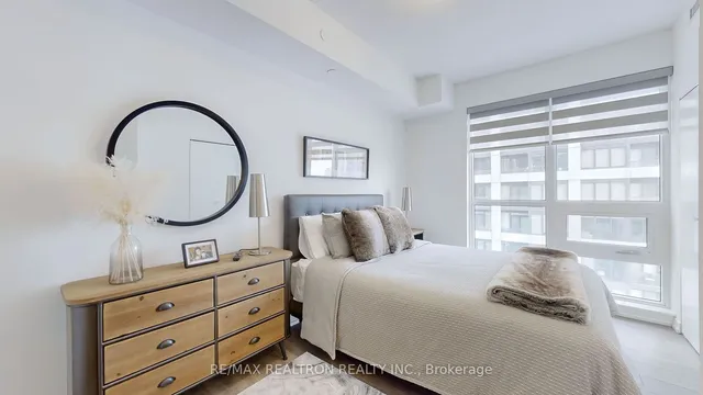 Additional property image - 49 East Liberty St Unit 1102