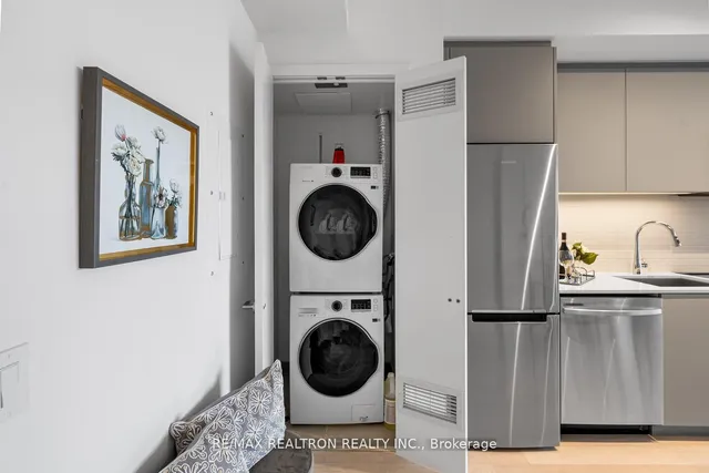 Additional property image - 48 Power St Unit 1810