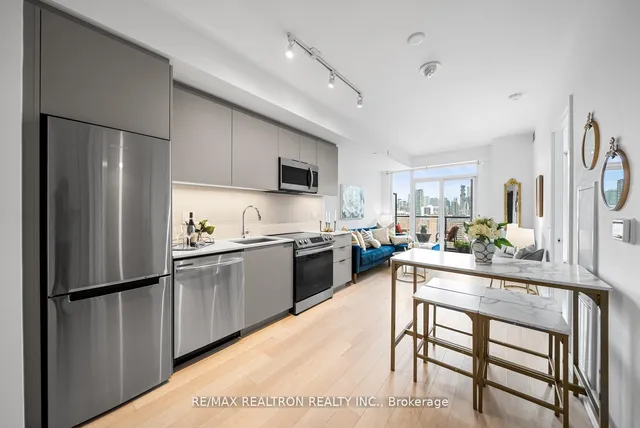 Additional property image - 48 Power St Unit 1810