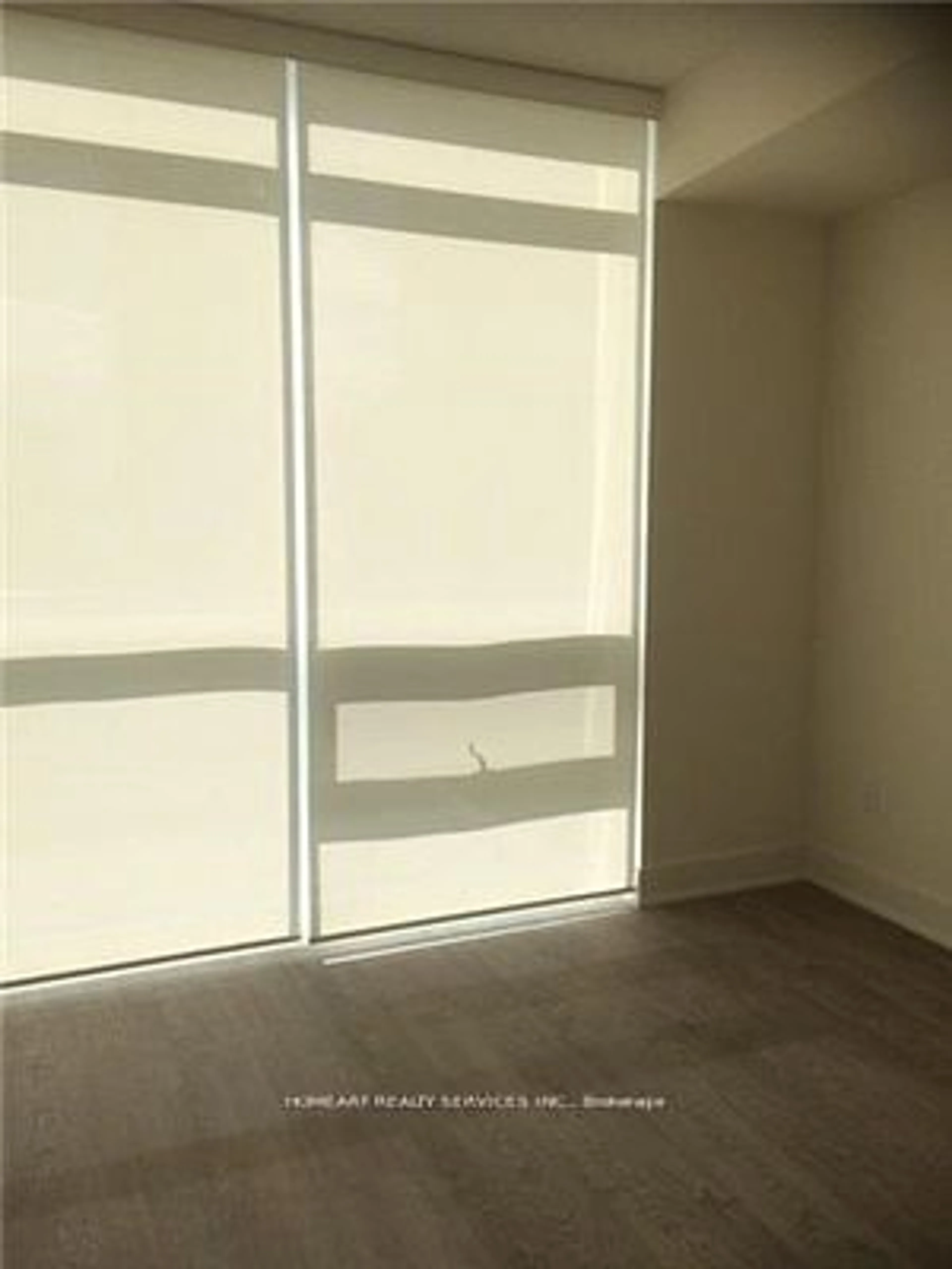 A pic of a room for 30 Roehampton Ave #304, Toronto Ontario M4P 1R2