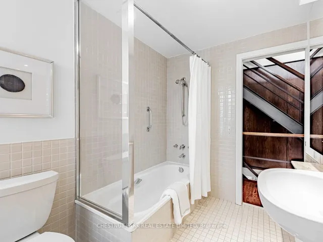 Additional property image - 39 Hillsboro Ave