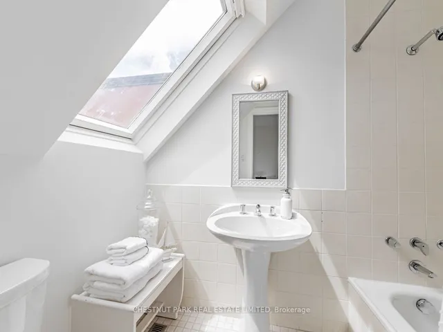 Additional property image - 39 Hillsboro Ave