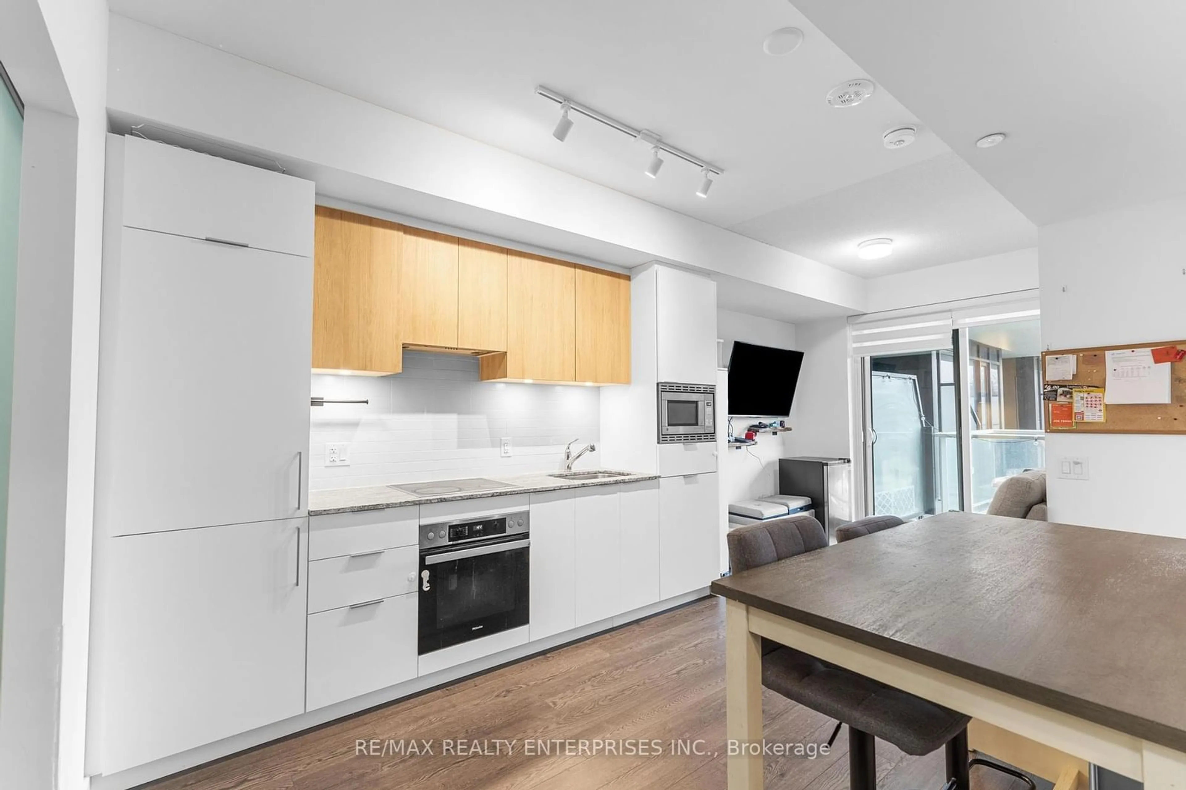 Open concept kitchen, unknown for 20 O'Neill Rd #338, Toronto Ontario M3C 0R2