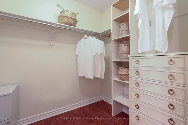 Additional property image - 356 McRae Dr Unit 508