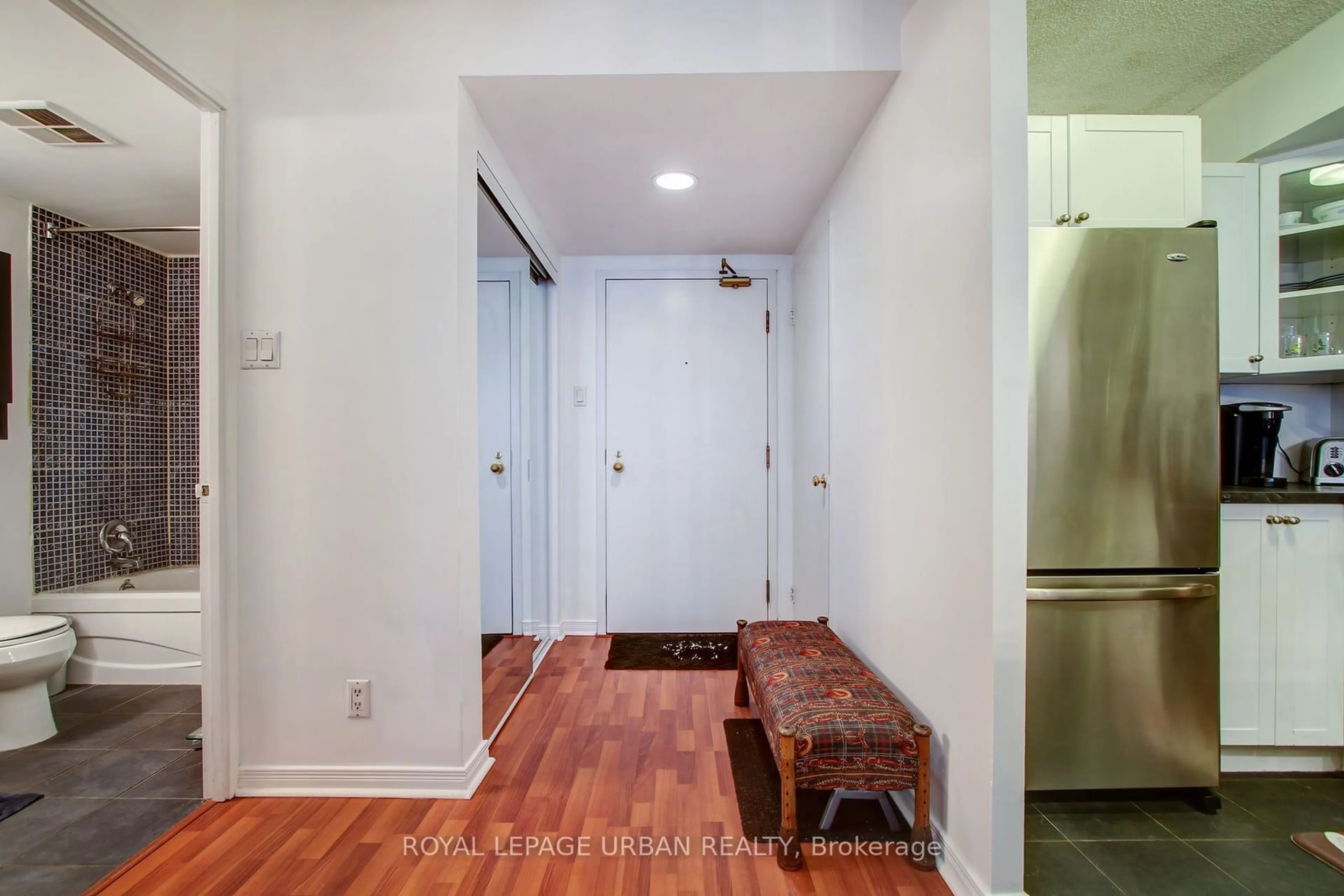 Indoor entryway for 92 King St #210, Toronto Ontario M5C 2V8