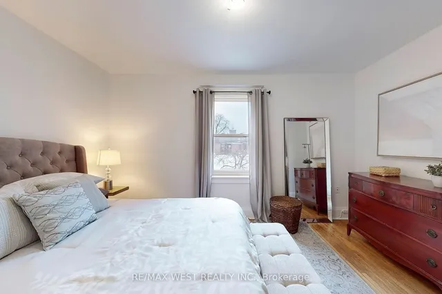 Additional property image - 540 Roxton Rd