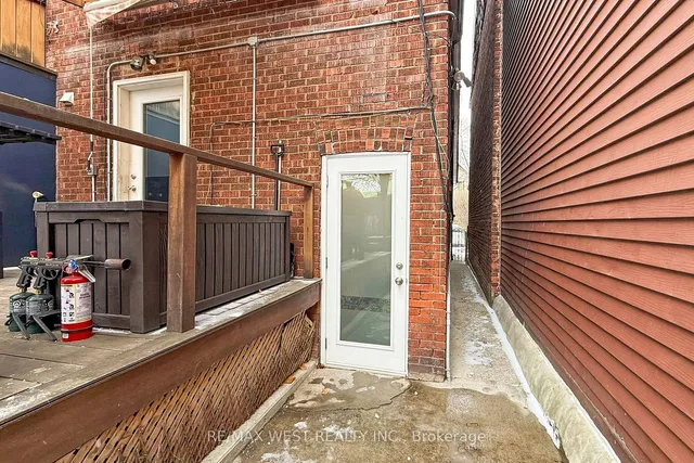 Additional property image - 540 Roxton Rd