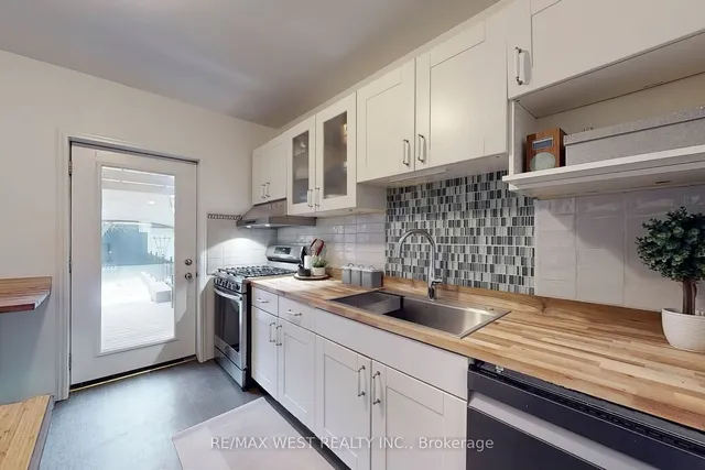 Additional property image - 540 Roxton Rd