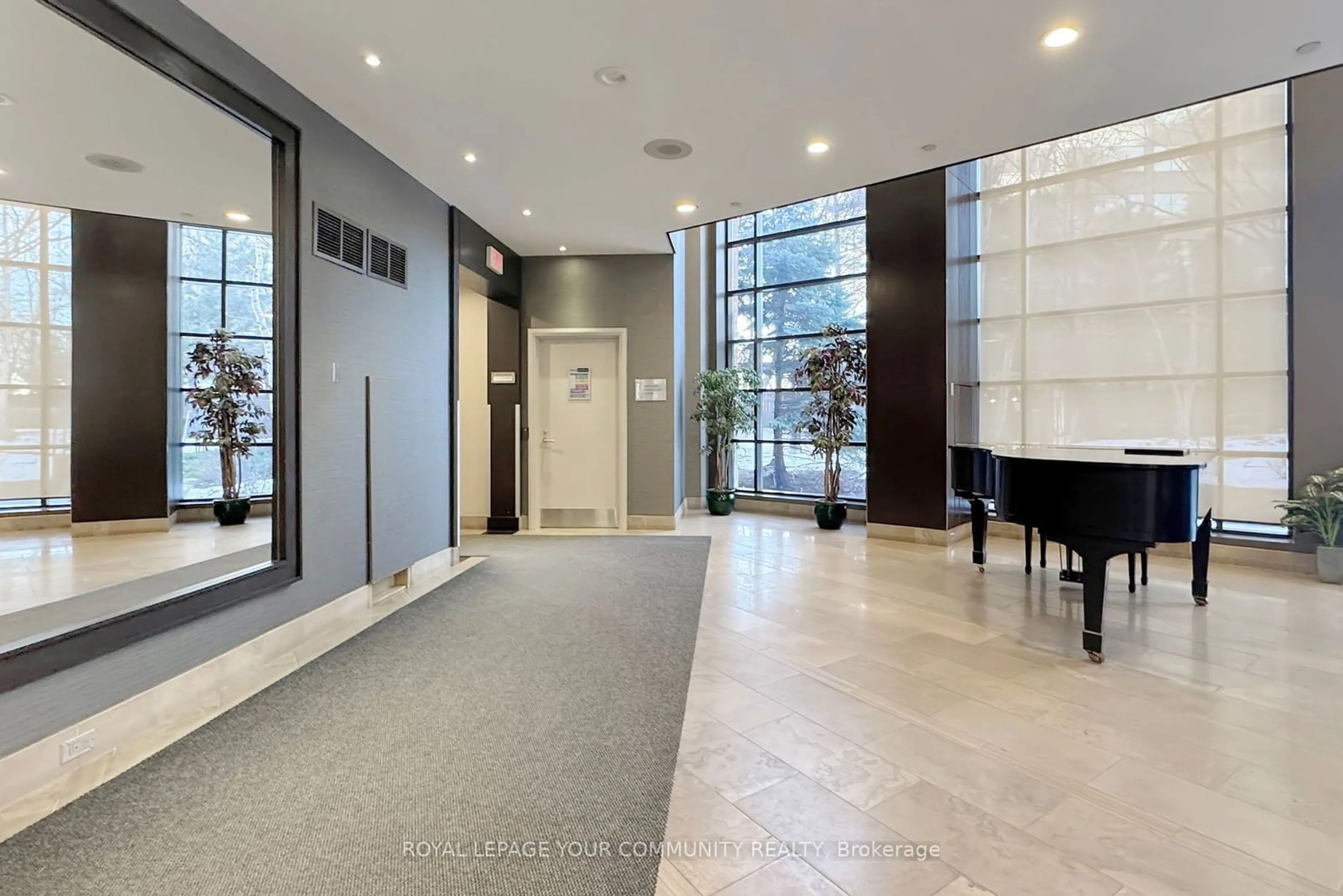 Indoor foyer for 33 Sheppard E Ave #3108, Toronto Ontario M2N 7K1