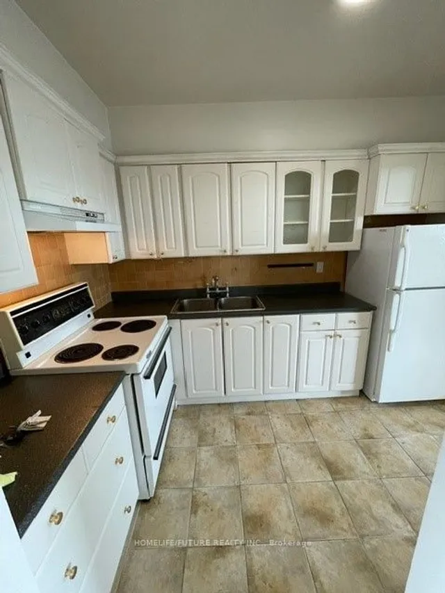 Additional property image - 40 Homewood Ave Unit Ph14