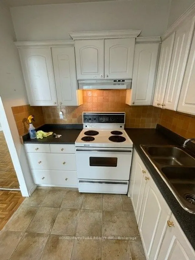 Additional property image - 40 Homewood Ave Unit Ph14