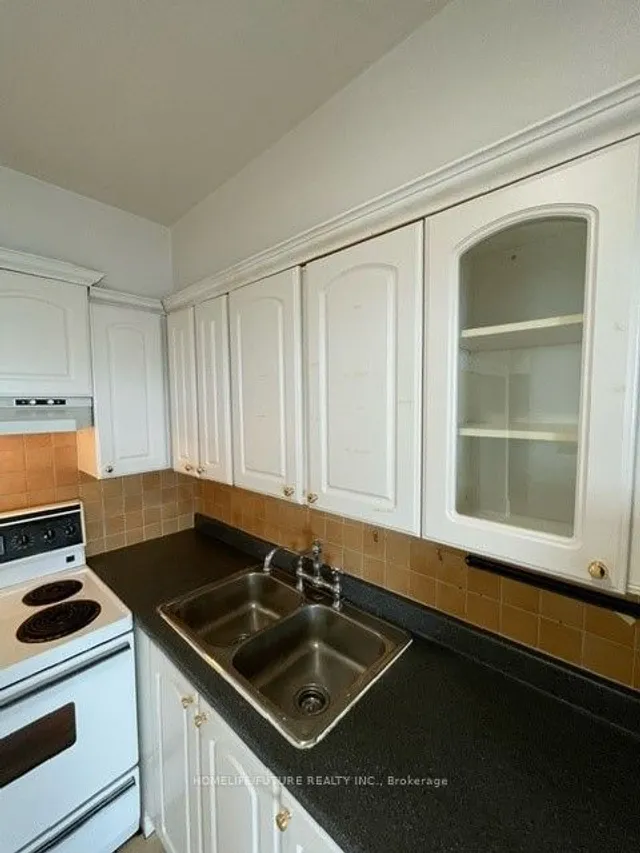 Additional property image - 40 Homewood Ave Unit Ph14