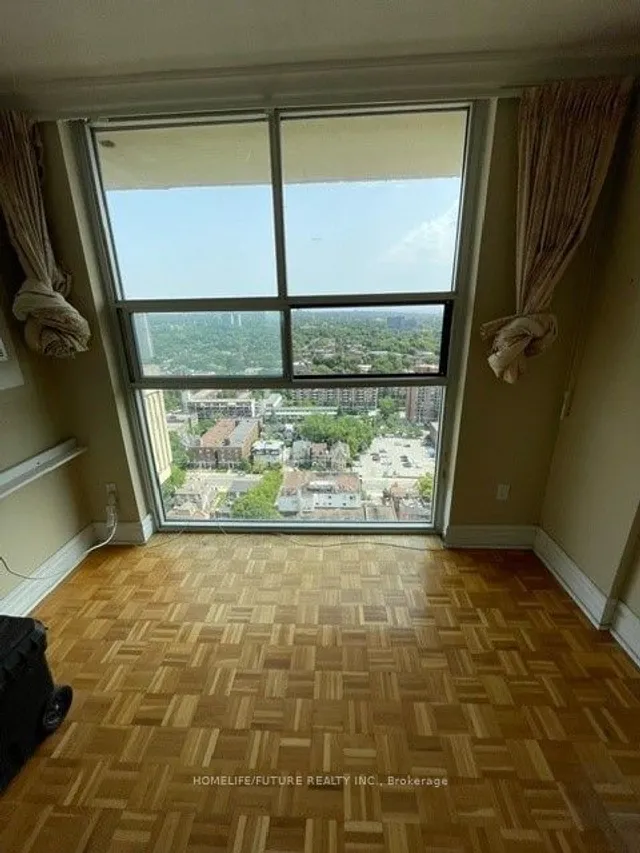 Additional property image - 40 Homewood Ave Unit Ph14