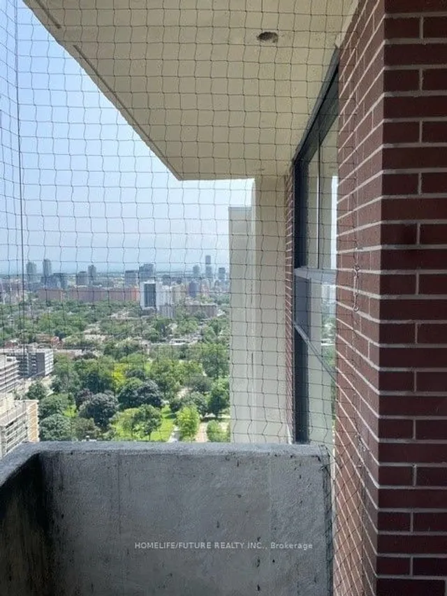 Additional property image - 40 Homewood Ave Unit Ph14