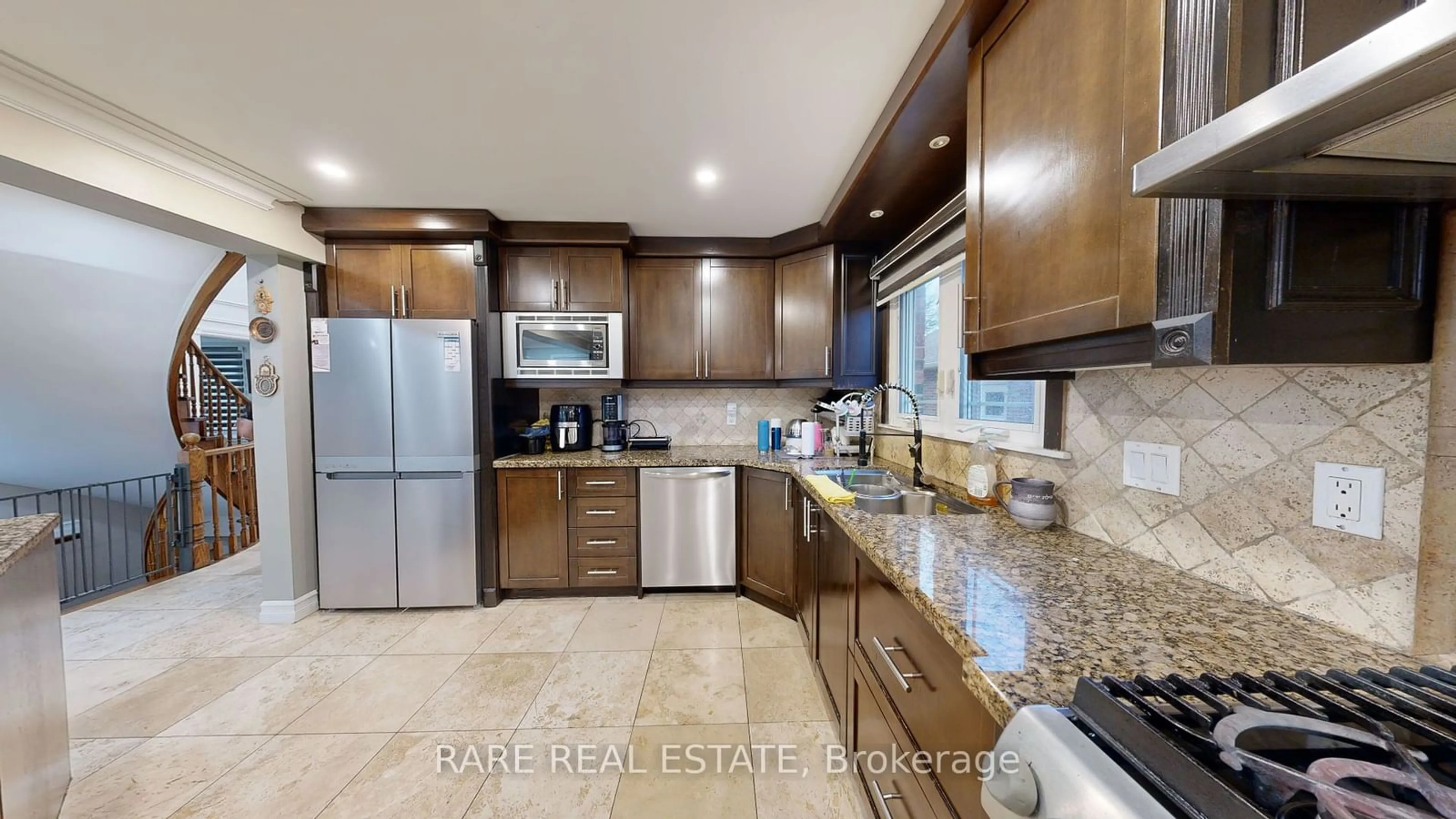 Open concept kitchen, ceramic/tile floor for 25 Stillwater Cres, Toronto Ontario M2R 3S3