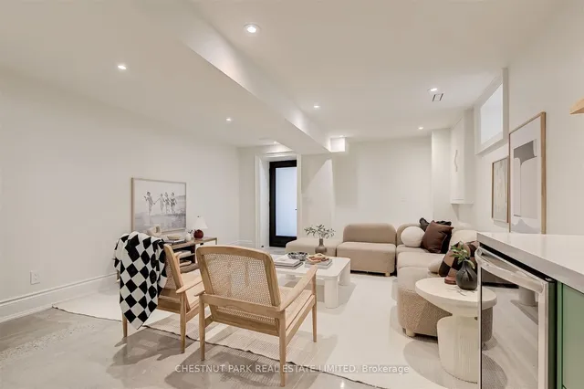 Additional property image - 539 Crawford St
