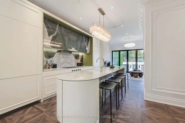 Additional property image - 539 Crawford St