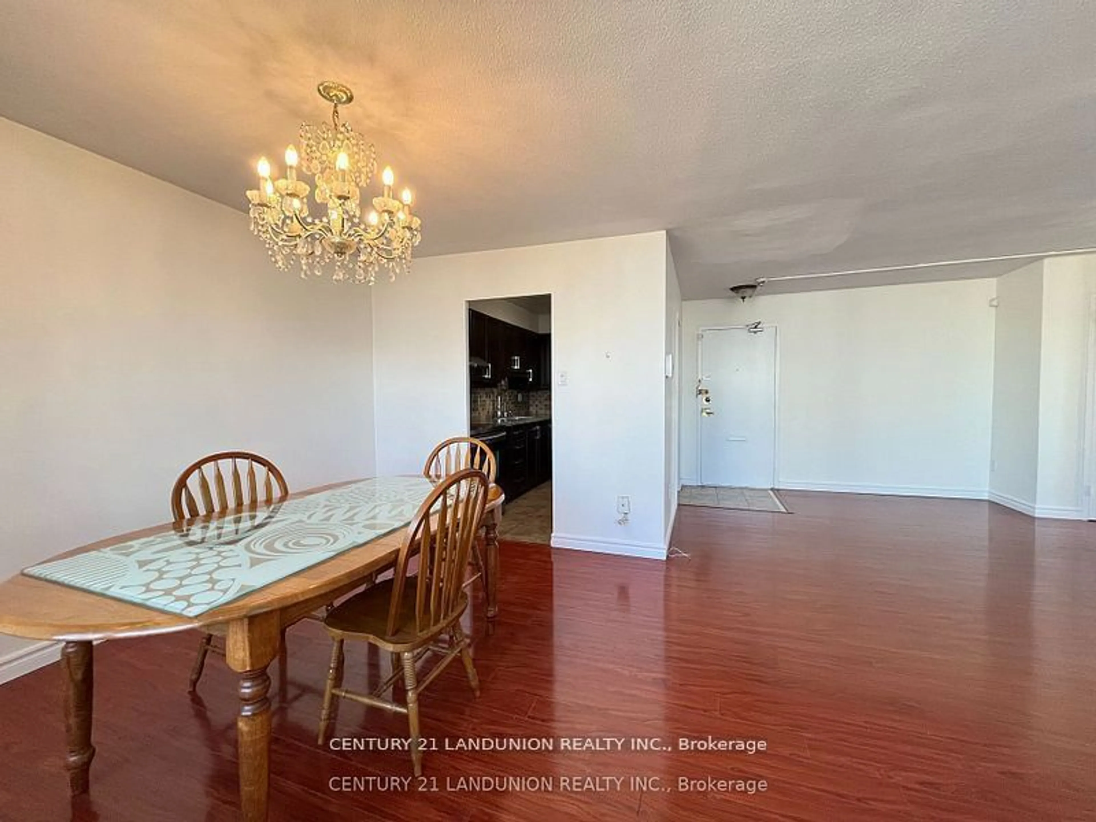 Dining room, wood/laminate floor for 10 Parkway Forest Dr #1702, Toronto Ontario M2J 1L3