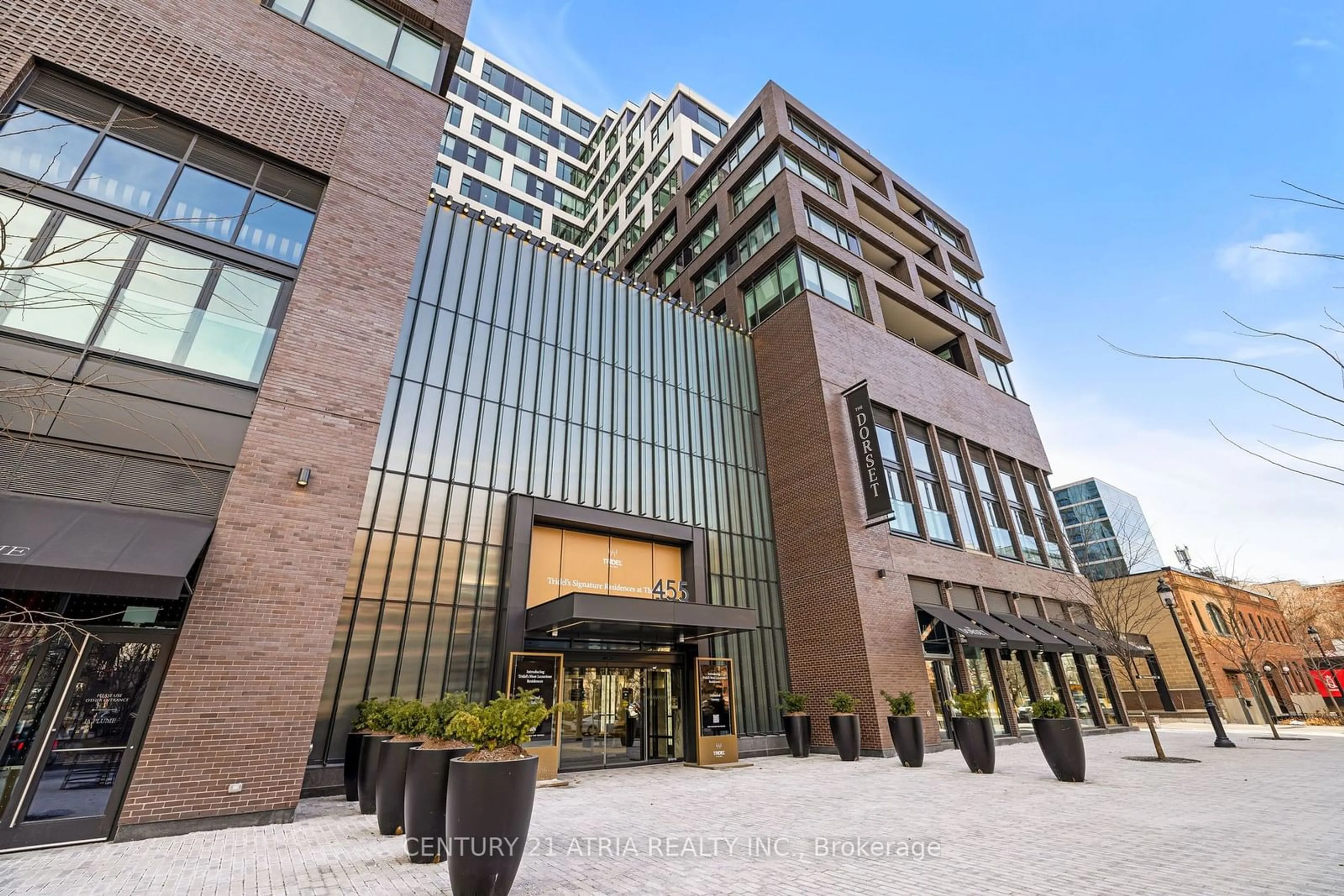 Indoor foyer for 455 Wellington St #508, Toronto Ontario M5V 0V8