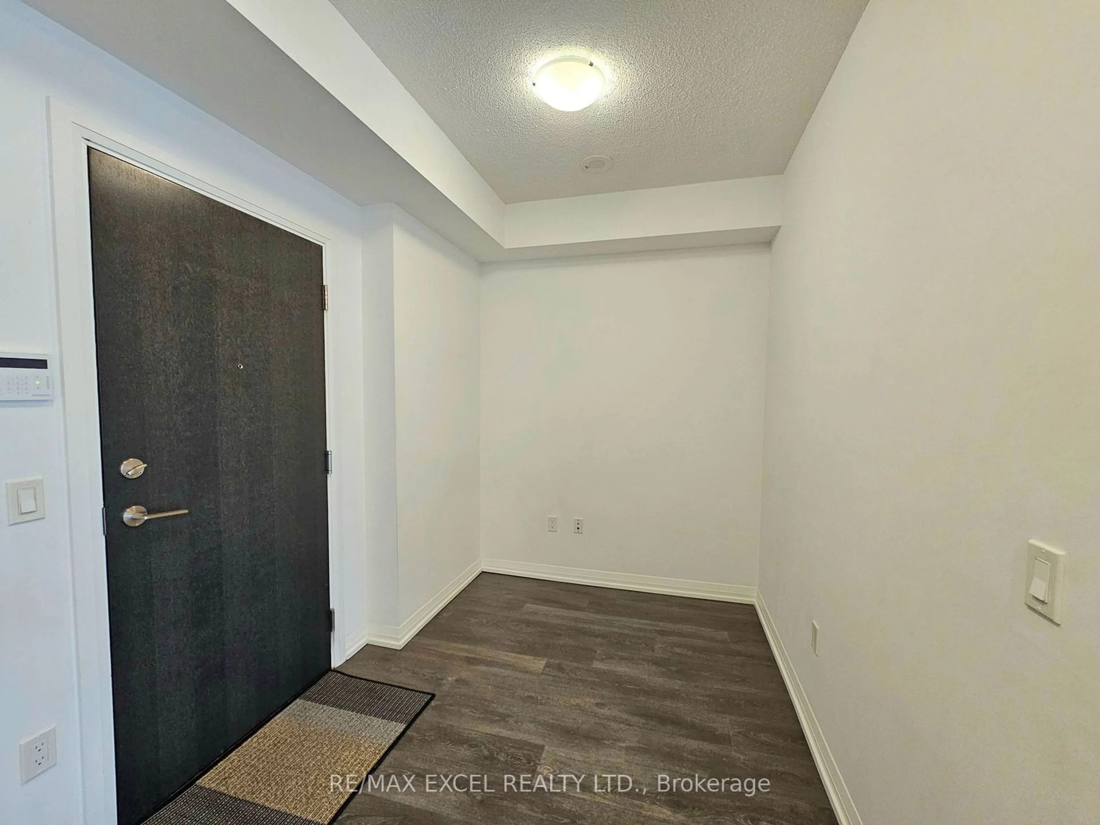 Indoor entryway for 50 Ann O'reilly Rd #1806, Toronto Ontario M2J 0C9